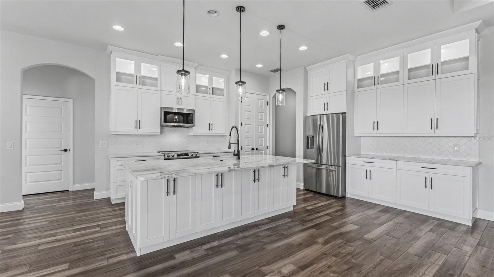 Single Family Residence at 7074 BENTRIDGE DR, LAKELAND, photo 16 of 94