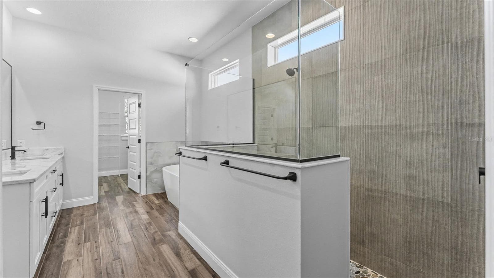 Single Family Residence at 7074 BENTRIDGE DR, LAKELAND, photo 44 of 94