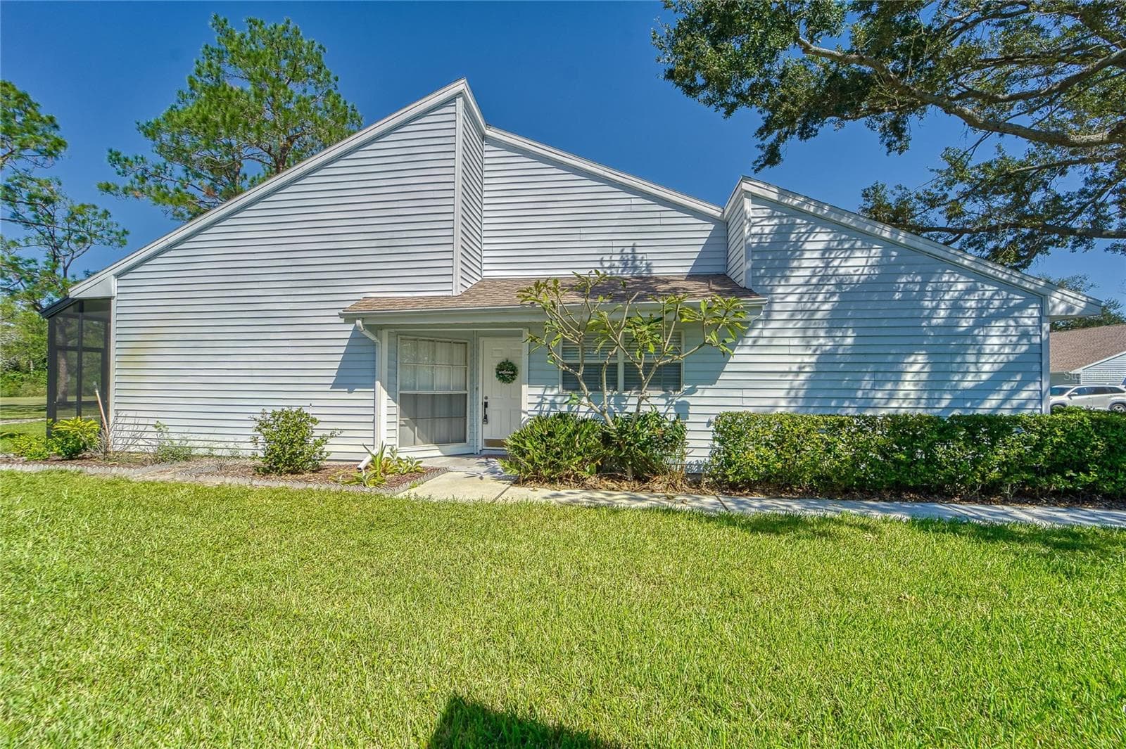 Villa at 16216 RAMBLING VINE DR W, TAMPA, photo 38 of 54
