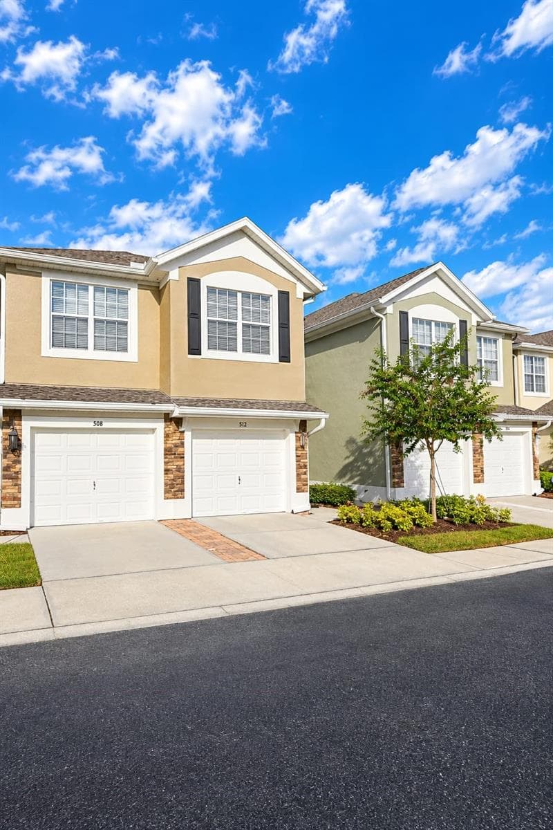 Condominium at 512 HOCKENDALE CV #1, SANFORD, photo 3 of 35