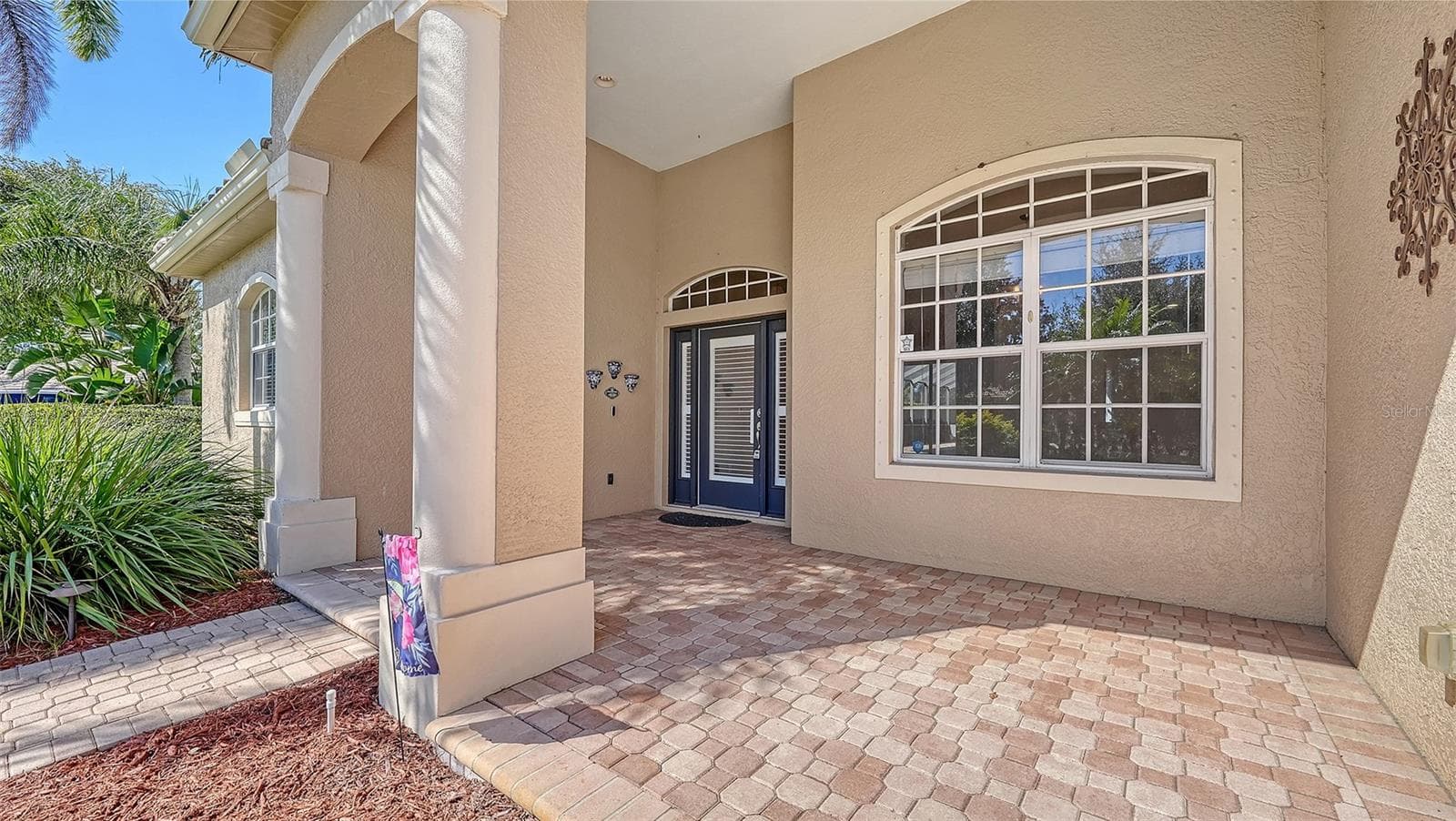 Gracious entryway - 819 GOLDEN POND CT, OSPREY