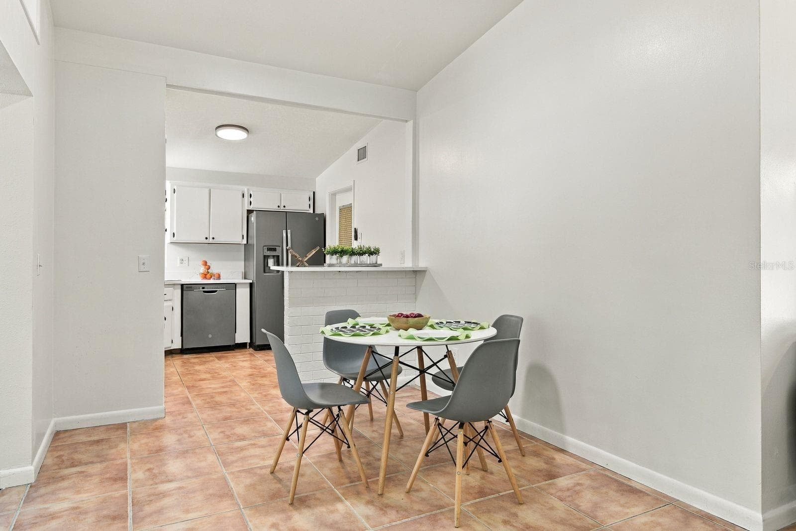 Dining room - 1390 SATSUMA ST, CLEARWATER