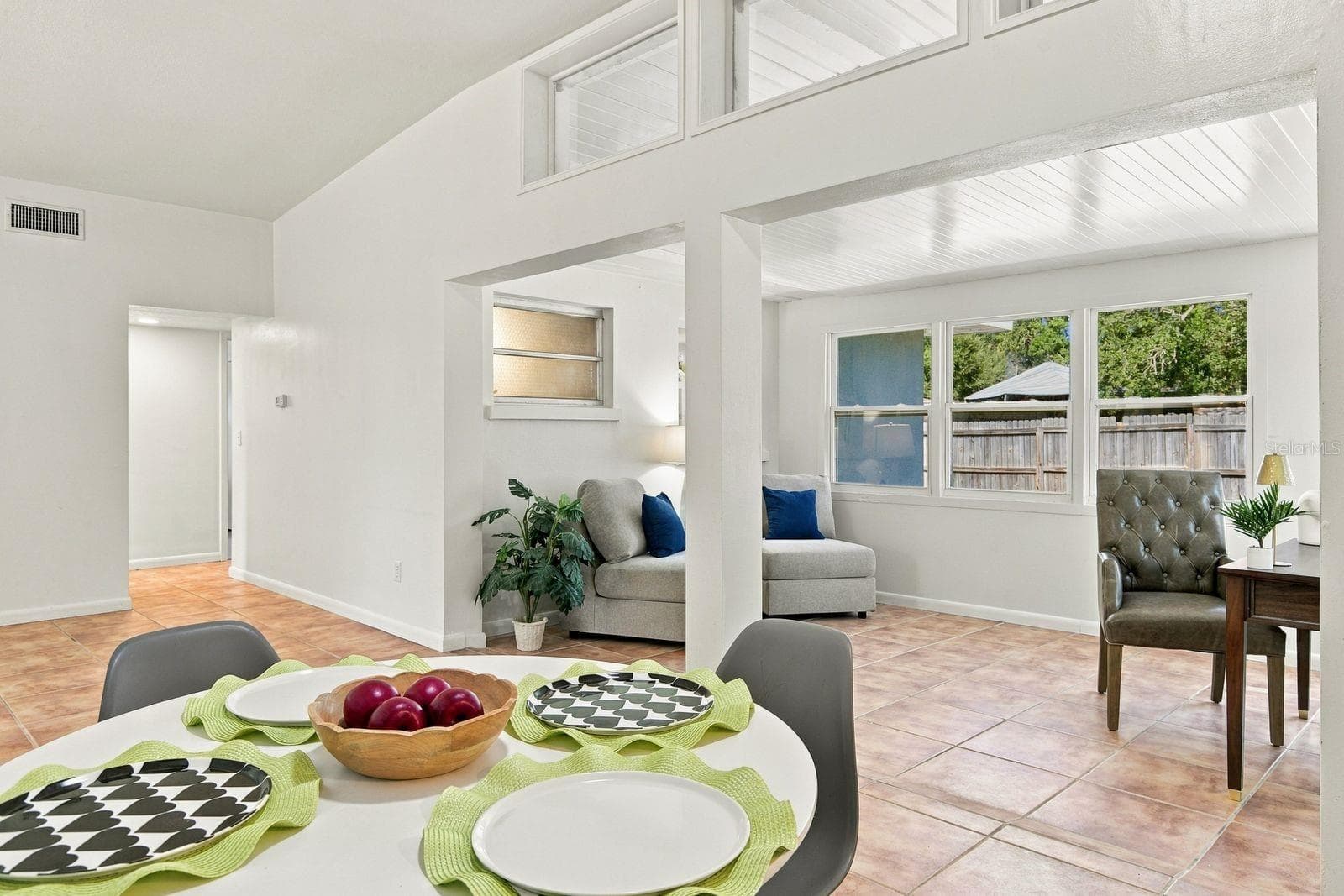 Single Family Residence at 1390 SATSUMA ST, CLEARWATER, photo 6 of 29