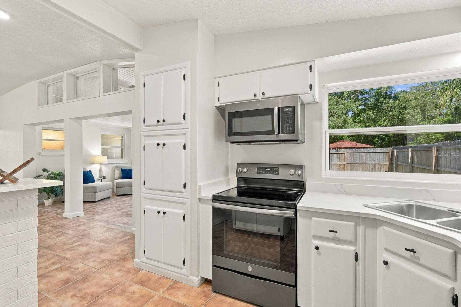 Kitchen - 1390 SATSUMA ST, CLEARWATER
