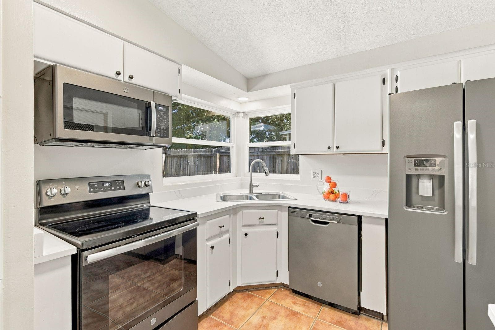 Kitchen - 1390 SATSUMA ST, CLEARWATER