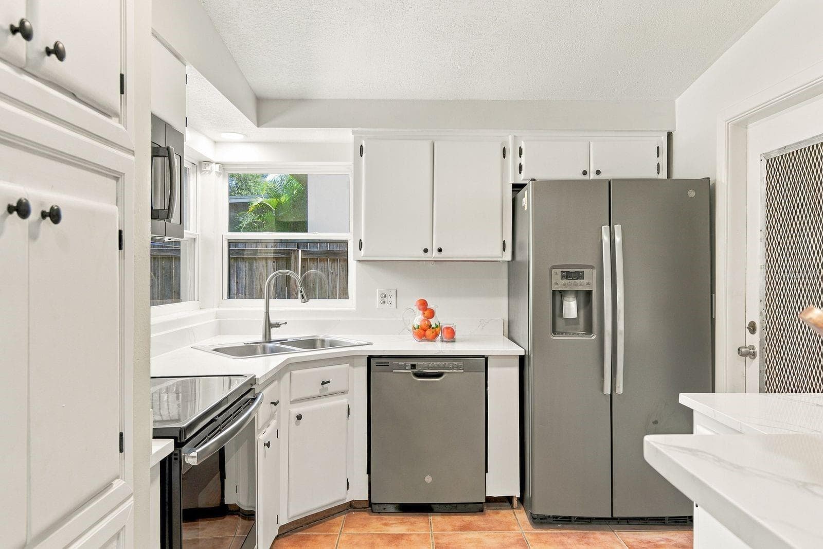 Kitchen - 1390 SATSUMA ST, CLEARWATER