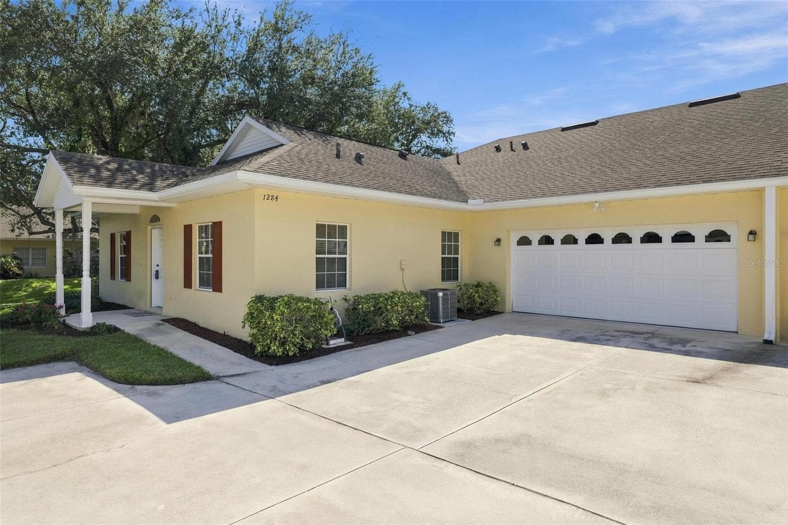 Single Family Residence at 1284 GREEN OAK TRL, PORT CHARLOTTE, photo 2 of 58
