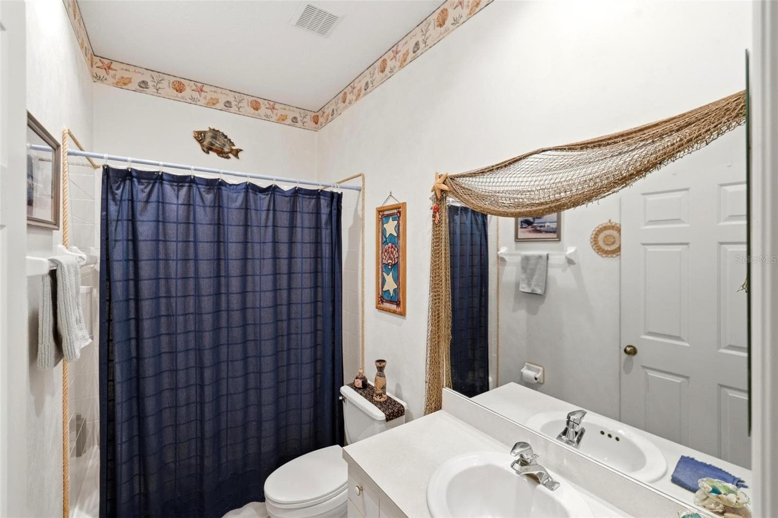 Single Family Residence at 1284 GREEN OAK TRL, PORT CHARLOTTE, photo 28 of 58