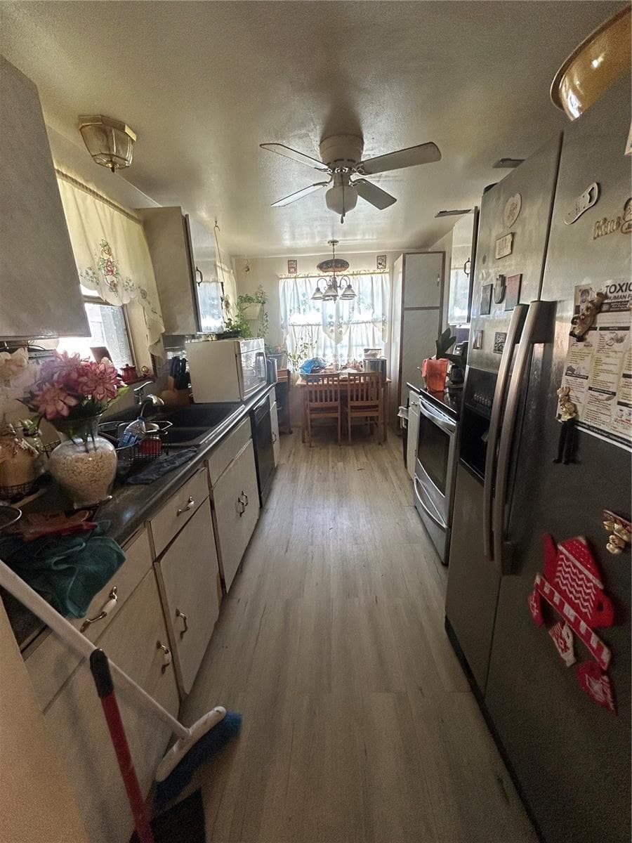 Single Family Residence at 8906 PEPPERMILL CT, TAMPA, photo 14 of 20
