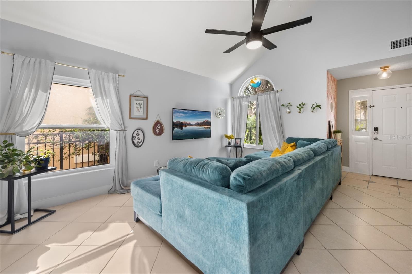 Single Family Residence at 1314 AUGUSTA NATIONAL BLVD, WINTER SPRINGS, photo 5 of 37