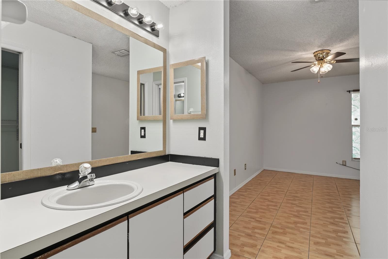 Townhouse at 3117 SANDY SHORE LN, KISSIMMEE, photo 20 of 45
