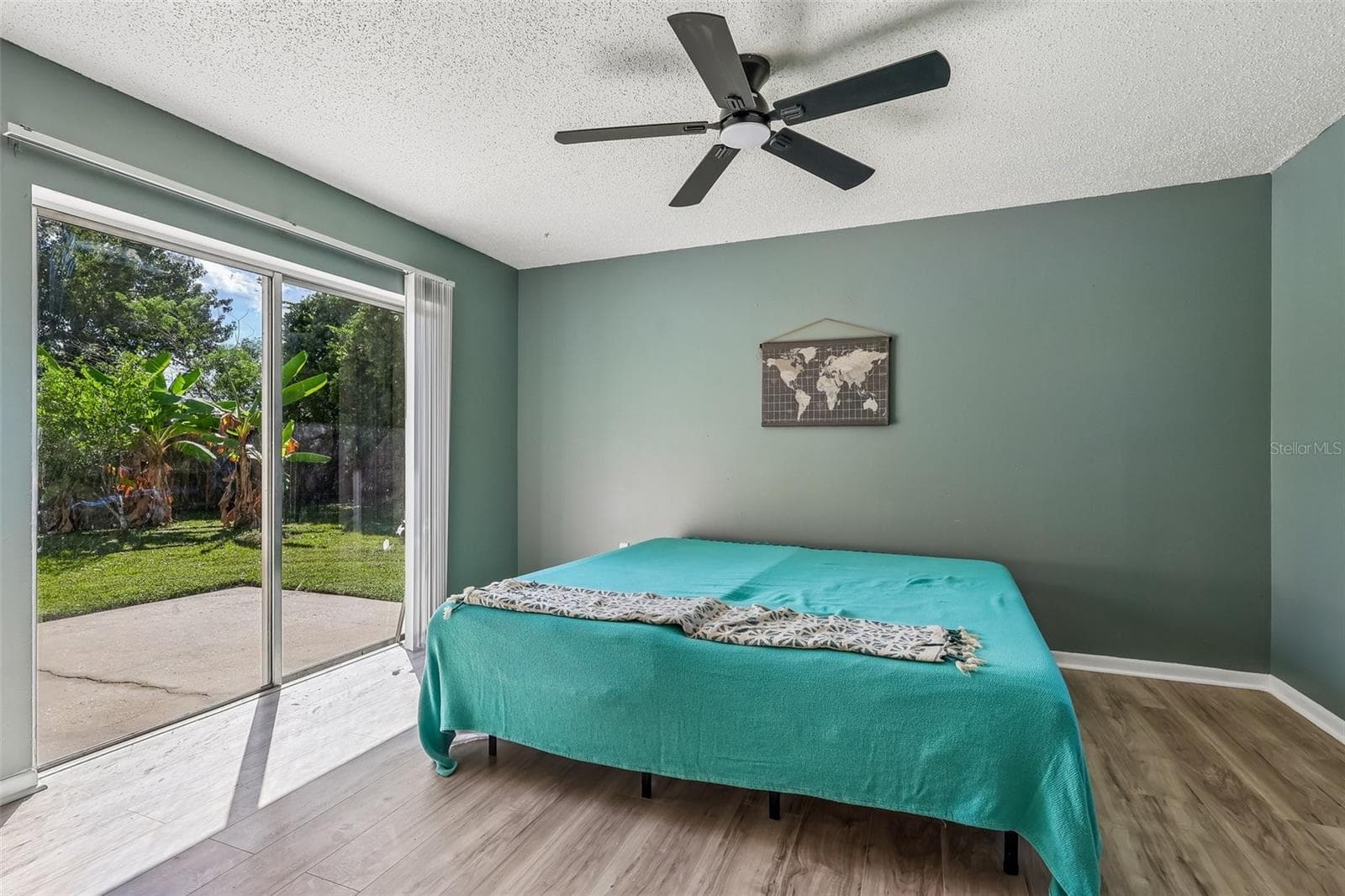 You also have a BONUS ROOM! This could be a perfect family room, game room, office, or 4th bedroom - 1332 BOREAS DR, ORLANDO