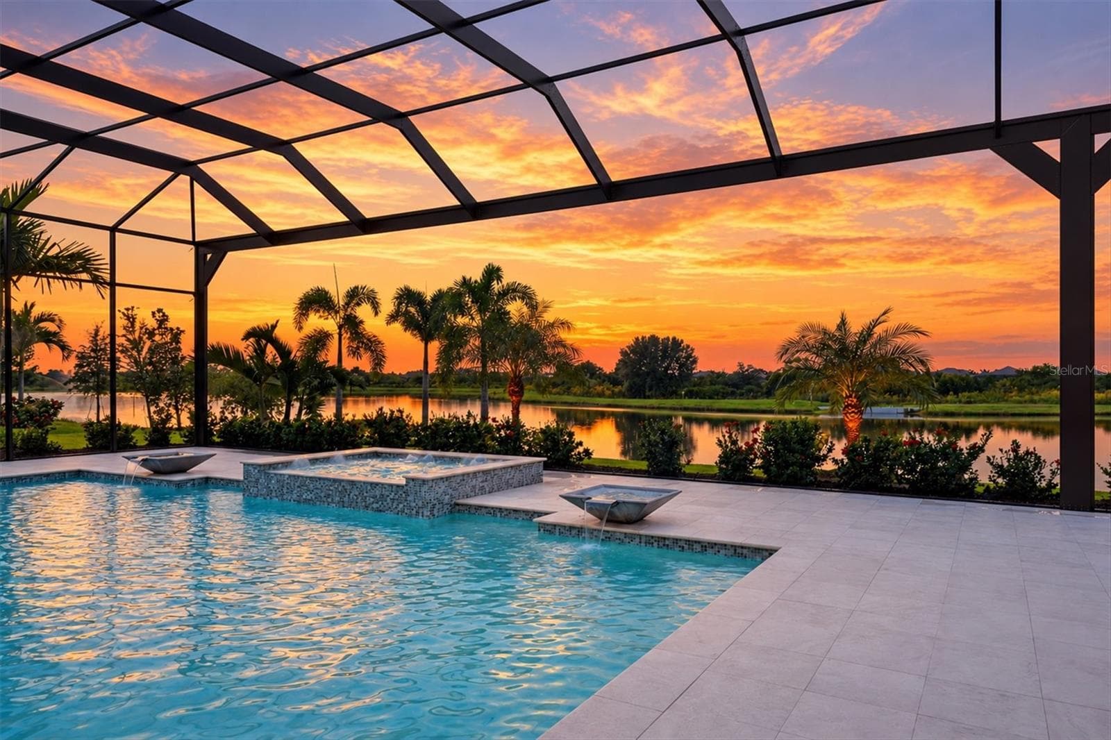 Single Family Residence at 17015 CLEARLAKE AVE, LAKEWOOD RANCH, photo 4 of 74