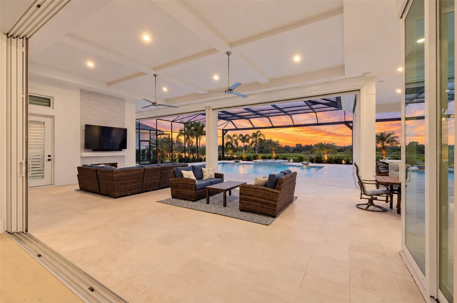 Single Family Residence at 17015 CLEARLAKE AVE, LAKEWOOD RANCH, photo 8 of 74