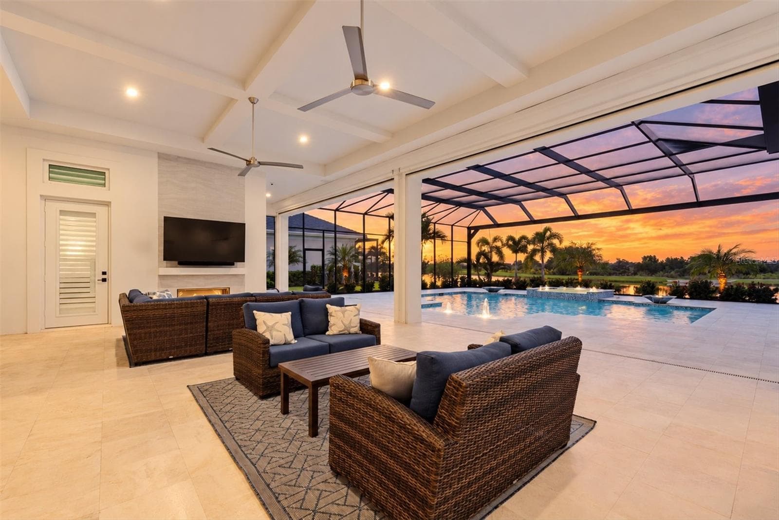 Single Family Residence at 17015 CLEARLAKE AVE, LAKEWOOD RANCH, photo 17 of 74
