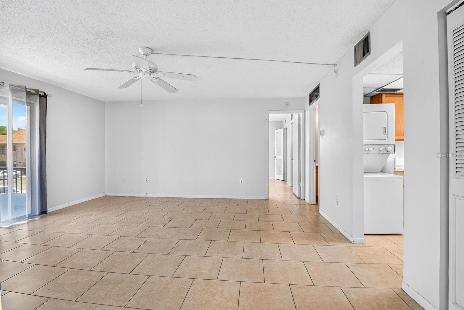 Condominium at 2727 75TH ST W #7A15, BRADENTON, photo 9 of 27