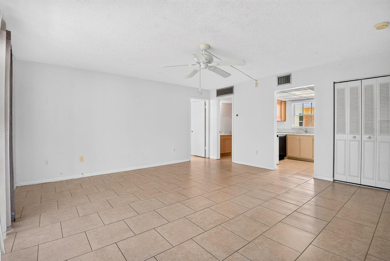 Condominium at 2727 75TH ST W #7A15, BRADENTON, photo 10 of 27