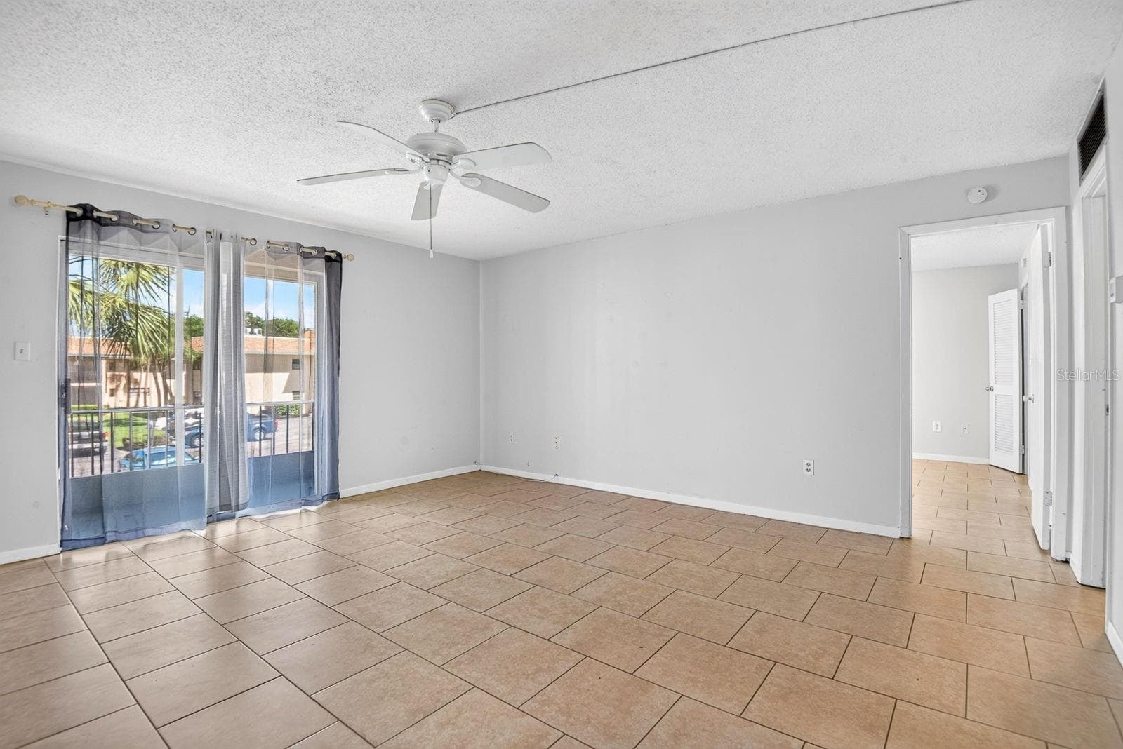 Condominium at 2727 75TH ST W #7A15, BRADENTON, photo 11 of 27
