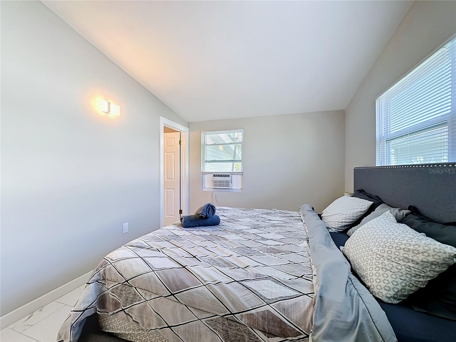 Single Family Residence at 6363 TALBOT ST, NORTH PORT, photo 25 of 60