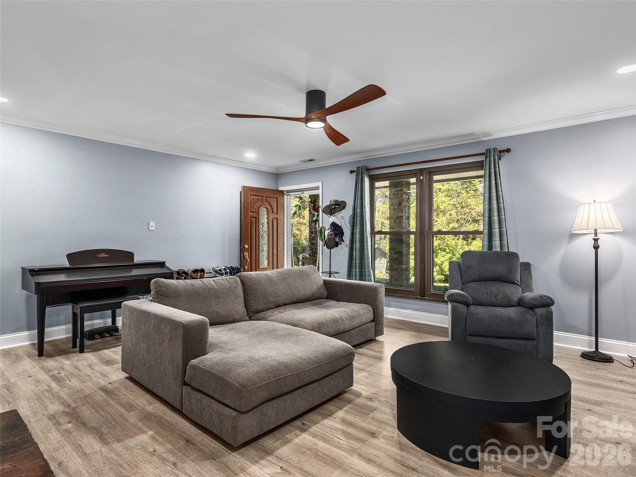 Living room - 110 Shelly Drive, Hendersonville