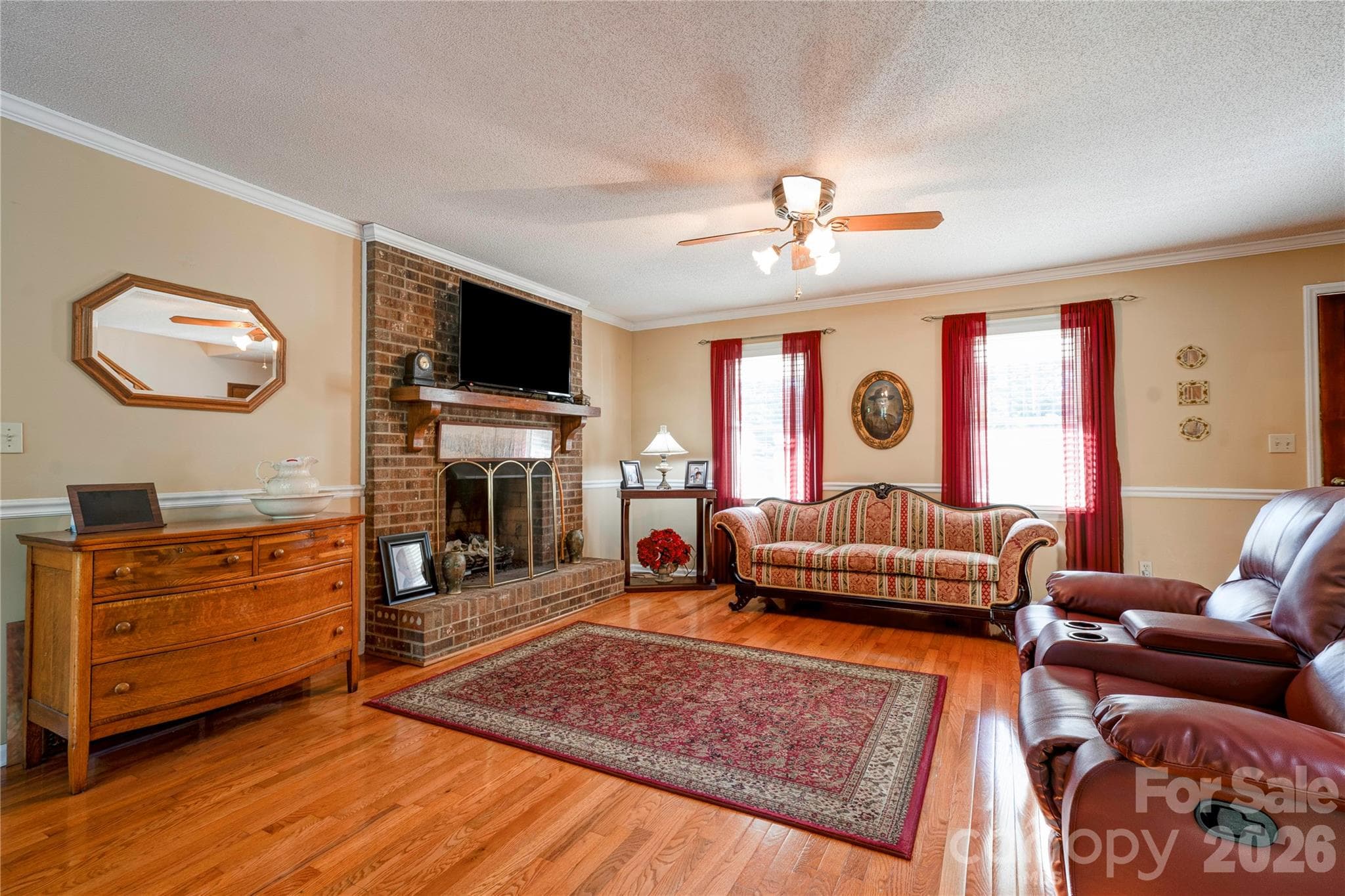 Living Room - 1550 Burke Road, Shelby