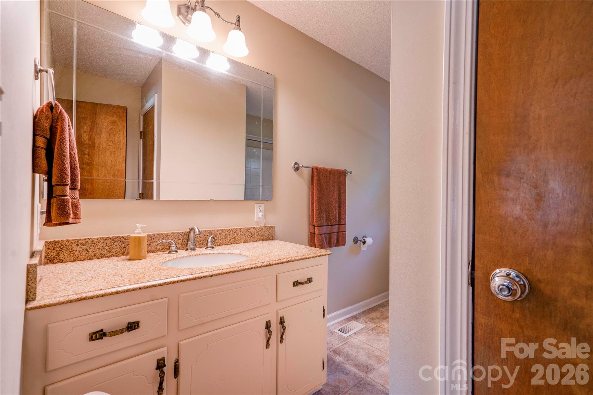 Bathroom 1 - 1550 Burke Road, Shelby