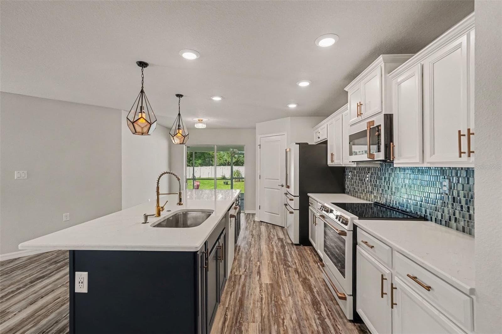 Single Family Residence at 7451 BLACKBIRD AVE, WEEKI WACHEE, photo 6 of 29
