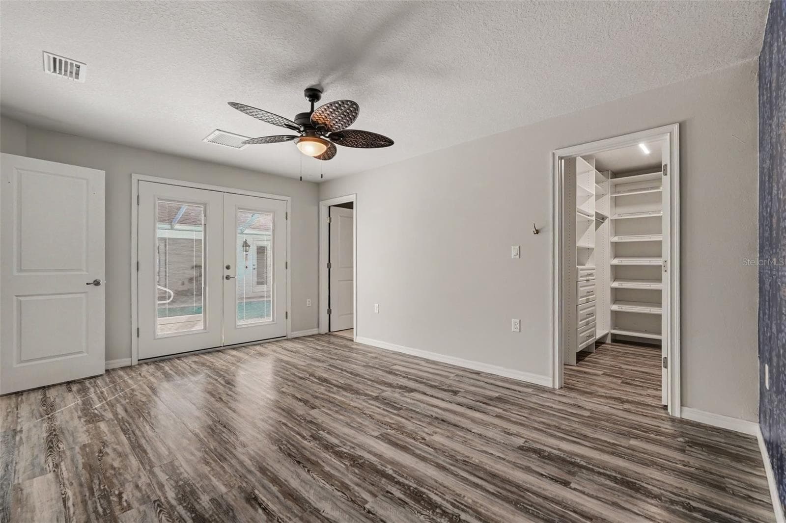 Single Family Residence at 7451 BLACKBIRD AVE, WEEKI WACHEE, photo 15 of 29