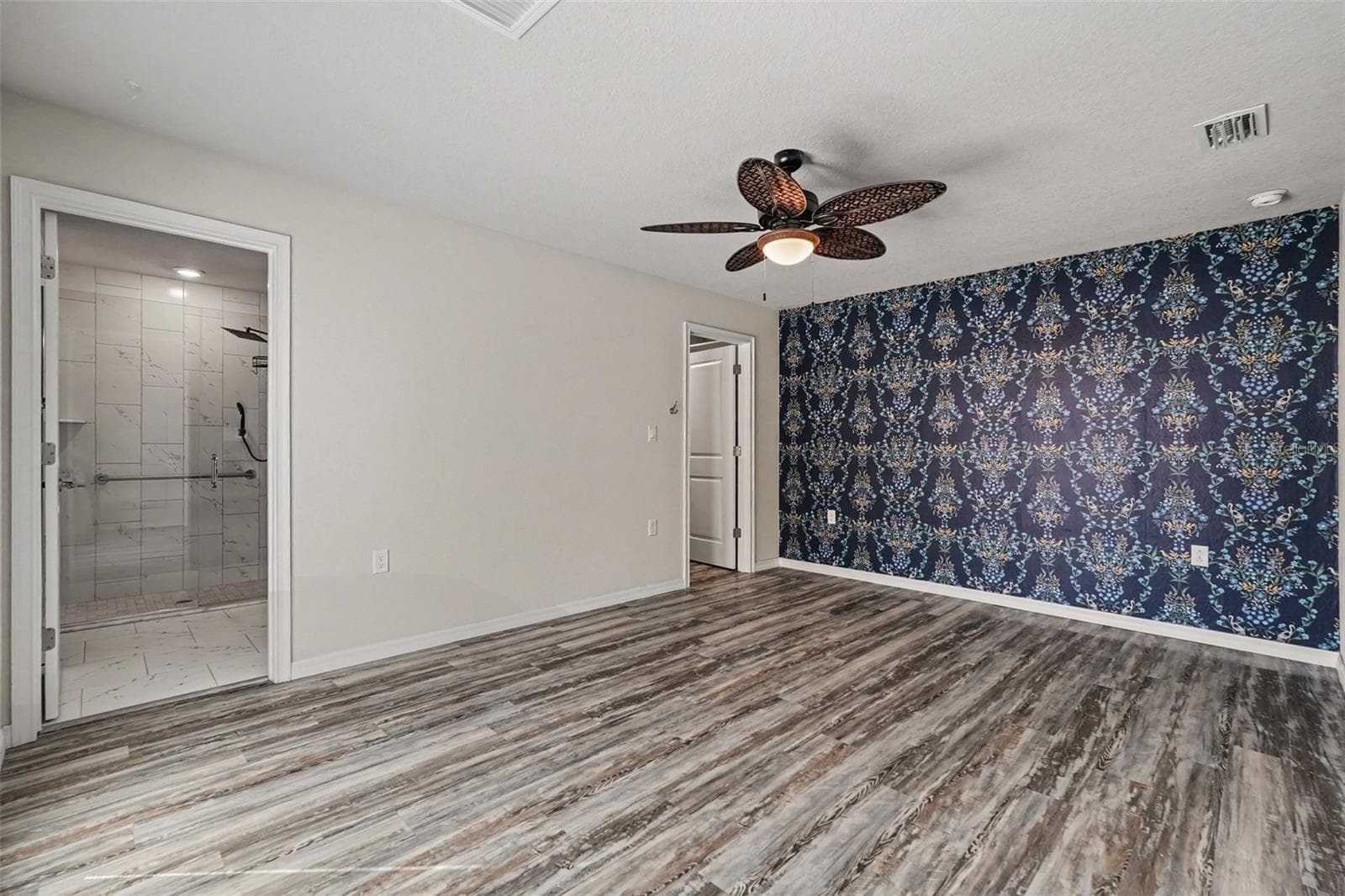 Single Family Residence at 7451 BLACKBIRD AVE, WEEKI WACHEE, photo 16 of 29