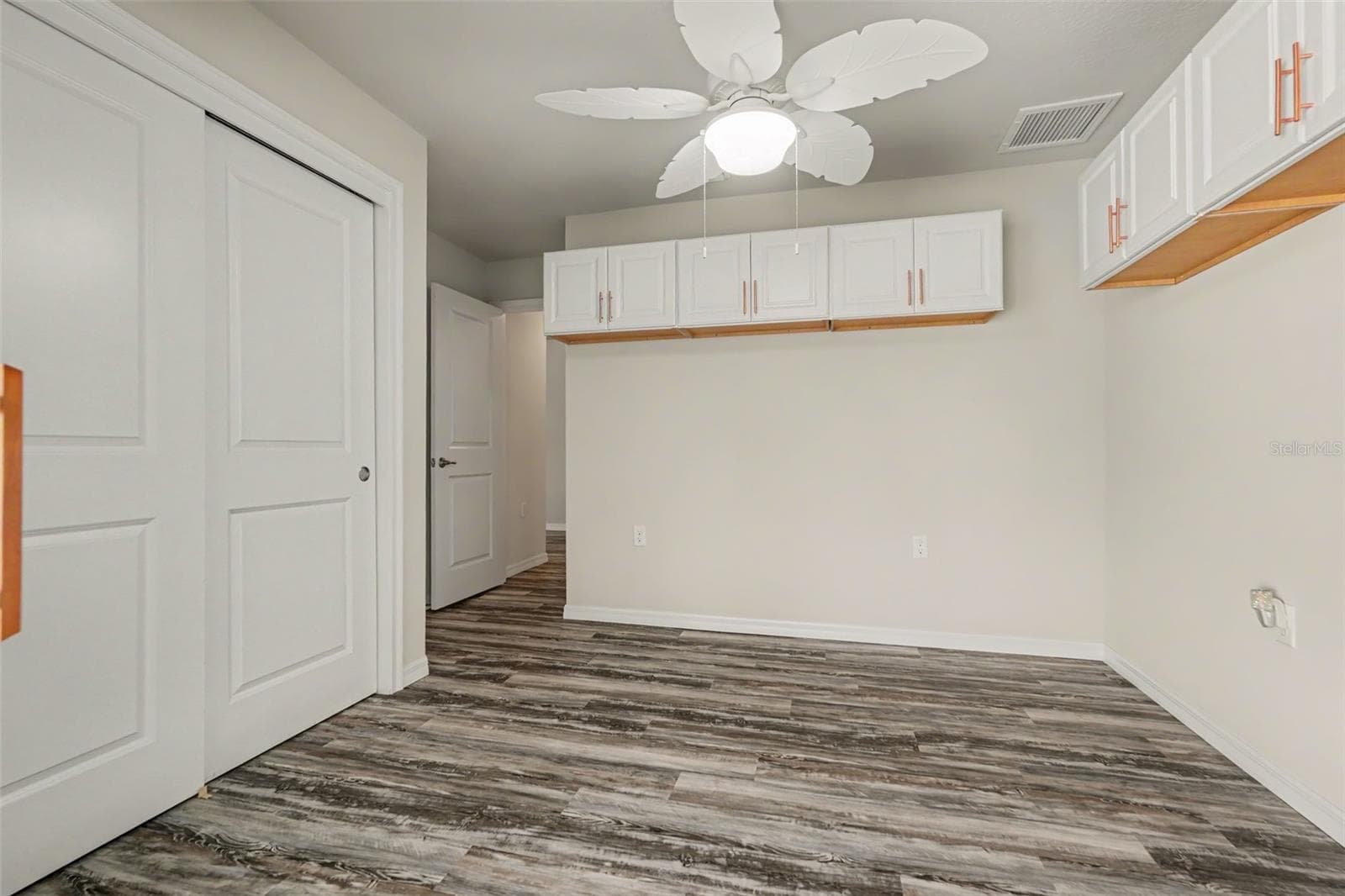 Single Family Residence at 7451 BLACKBIRD AVE, WEEKI WACHEE, photo 20 of 29