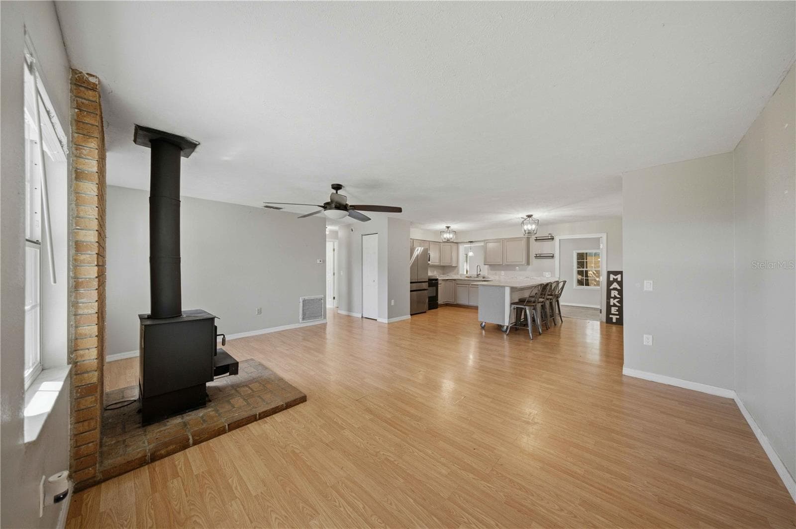 Single Family Residence at 15600 NE JACKSONVILLE RD, CITRA, photo 3 of 28
