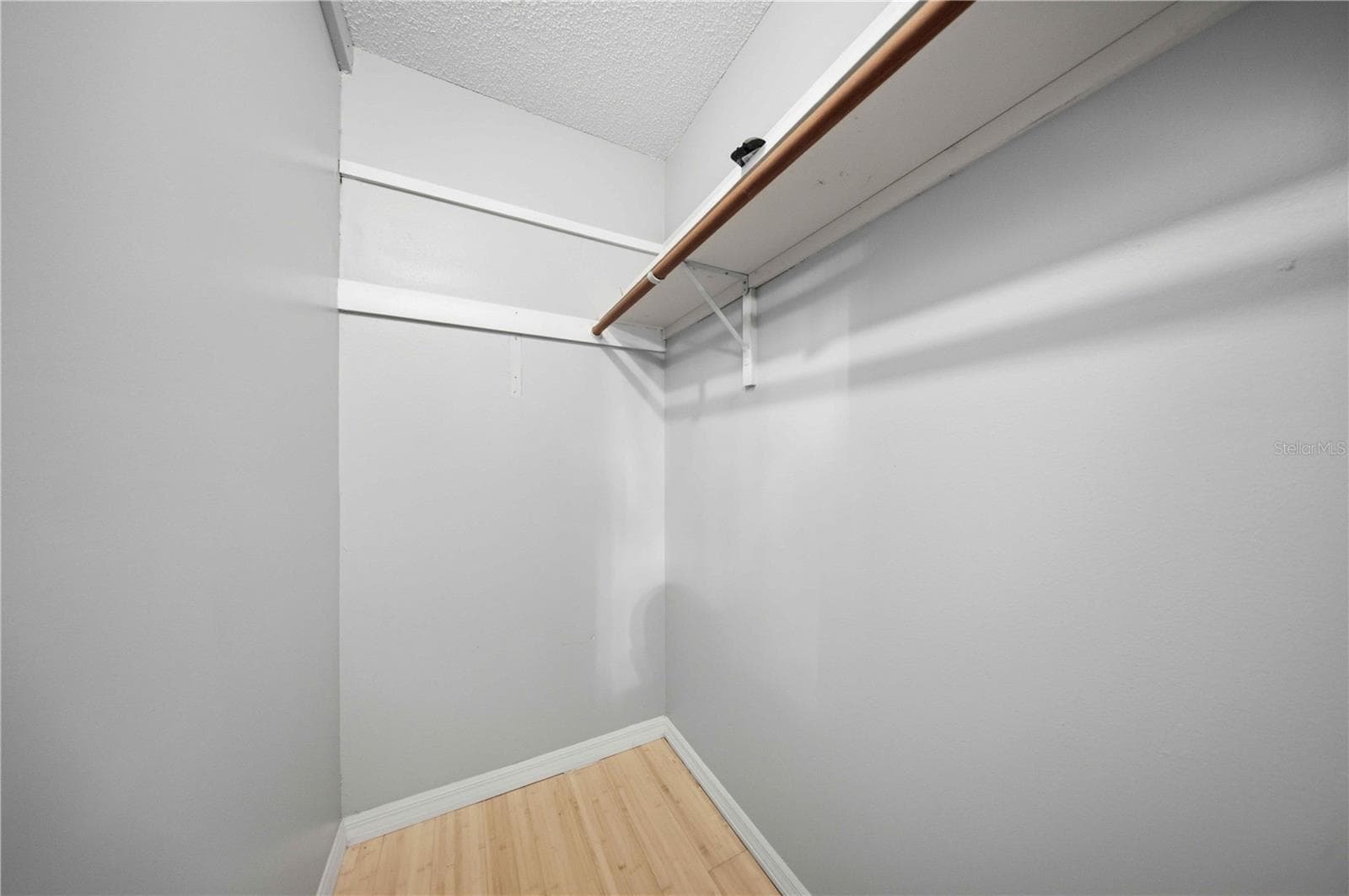 Single Family Residence at 15600 NE JACKSONVILLE RD, CITRA, photo 12 of 28