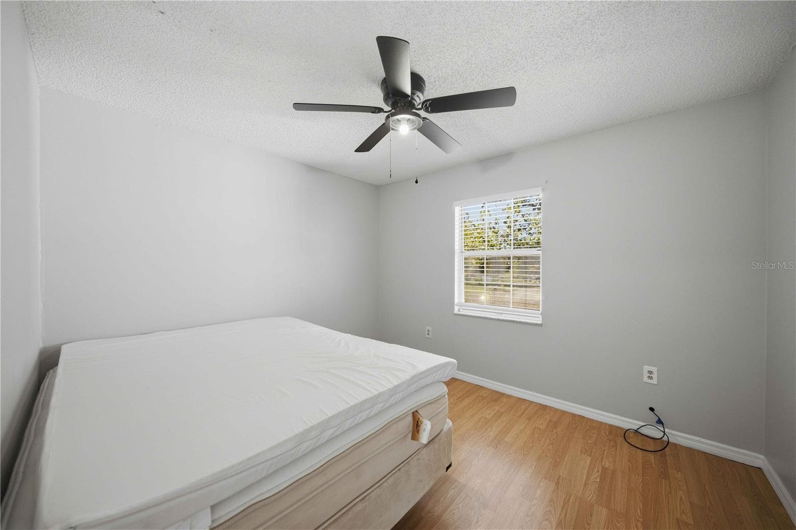 Single Family Residence at 15600 NE JACKSONVILLE RD, CITRA, photo 16 of 28