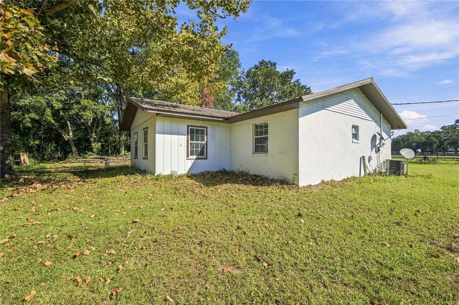 Single Family Residence at 15600 NE JACKSONVILLE RD, CITRA, photo 21 of 28