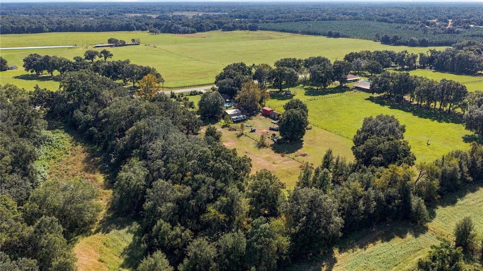 Single Family Residence at 15600 NE JACKSONVILLE RD, CITRA, photo 27 of 28