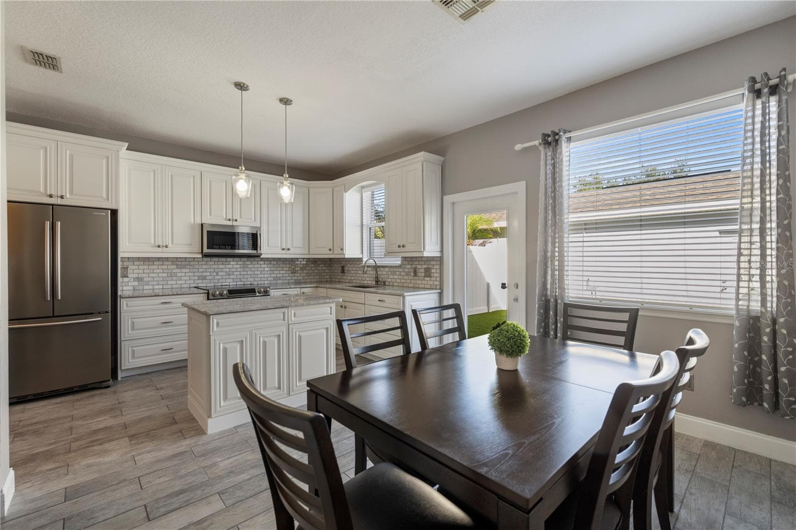Kitchen with Dinette space - 8516 DANFORTH DR, WINDERMERE