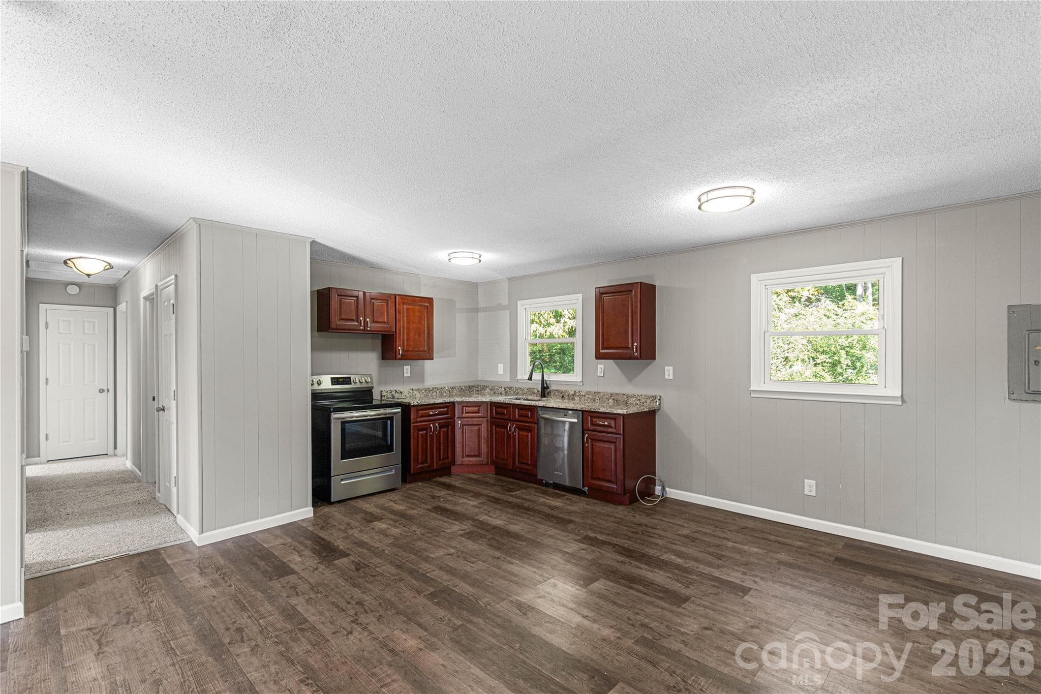 Single Family Residence at 3748 Jenkins Road, Clover, photo 6 of 29