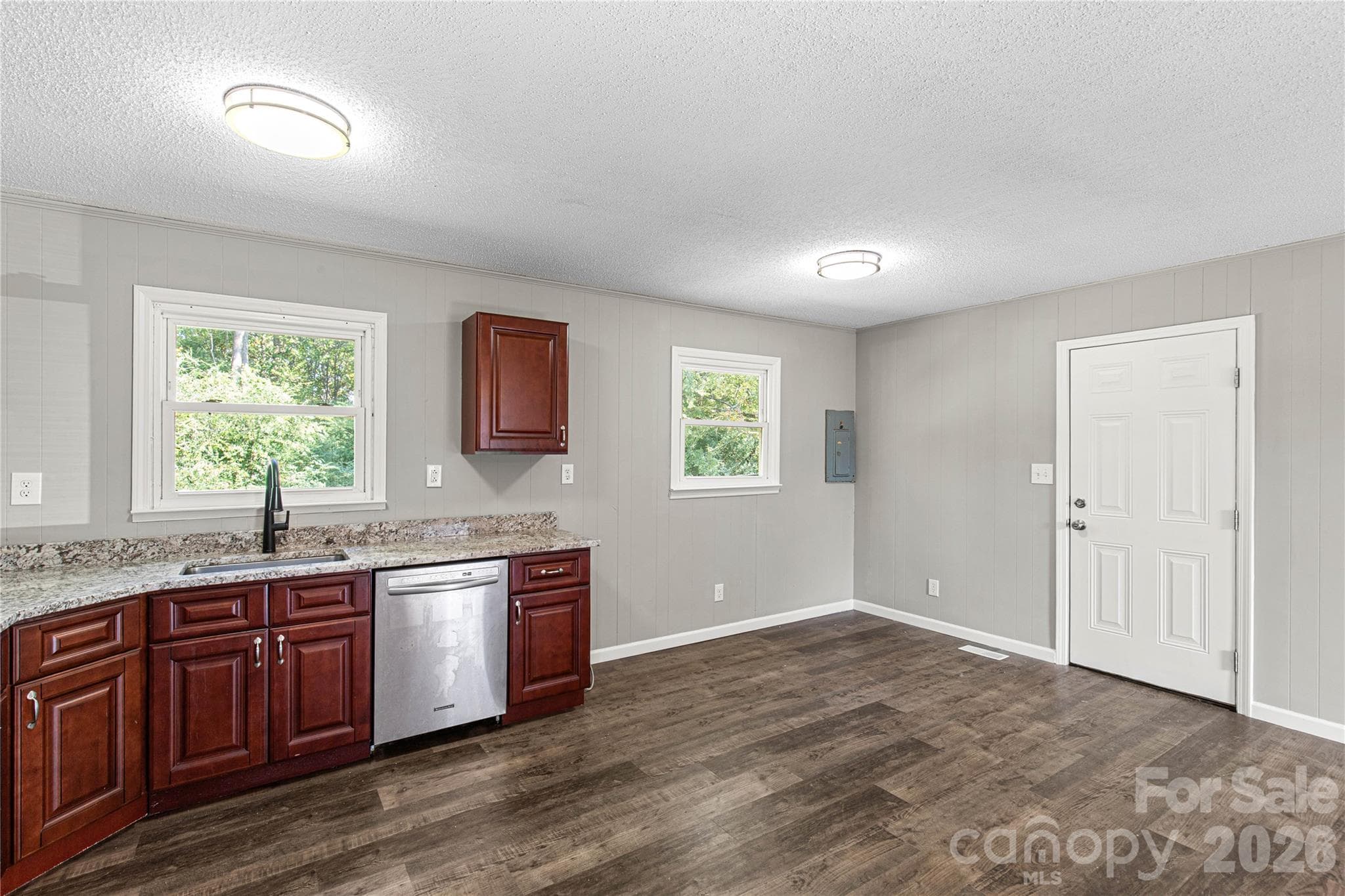 Single Family Residence at 3748 Jenkins Road, Clover, photo 11 of 29