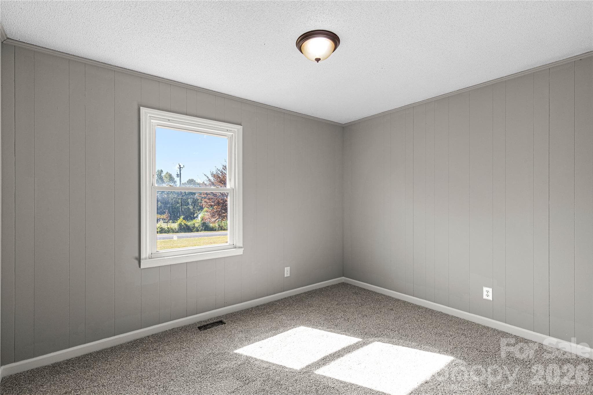 Single Family Residence at 3748 Jenkins Road, Clover, photo 16 of 29