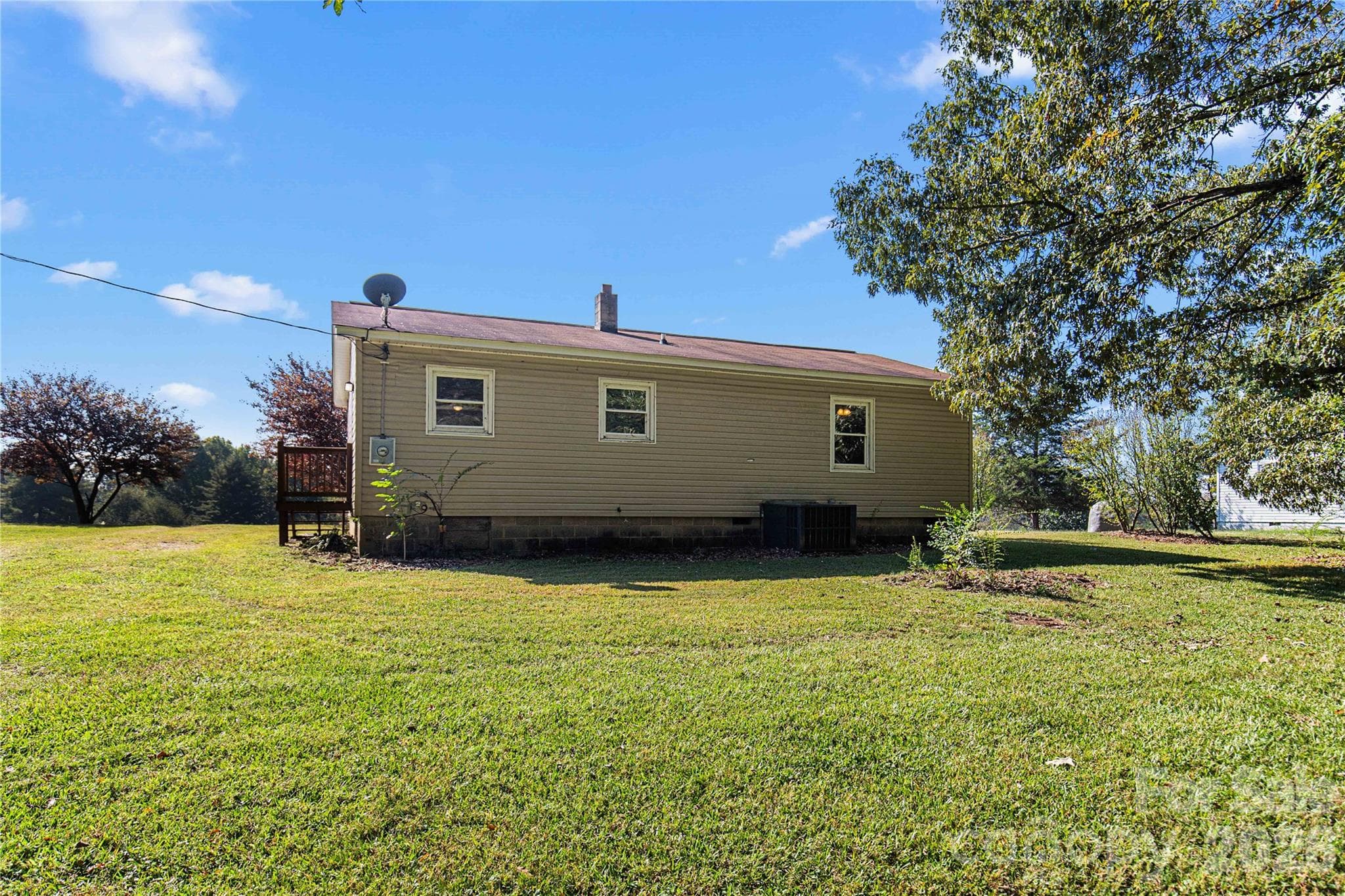 Single Family Residence at 3748 Jenkins Road, Clover, photo 20 of 29