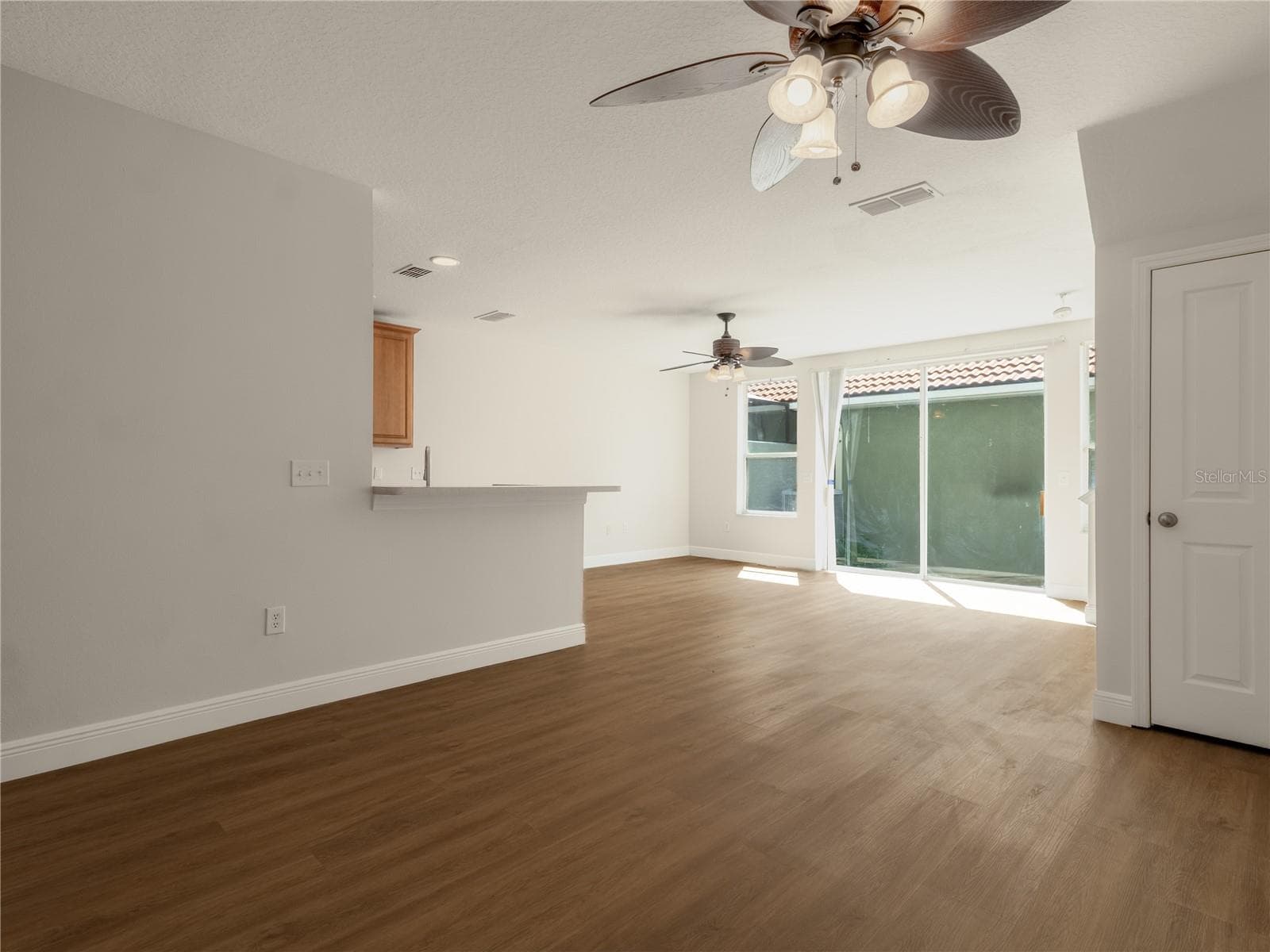 Townhouse at 3175 VIA OTERO DR, KISSIMMEE, photo 18 of 38
