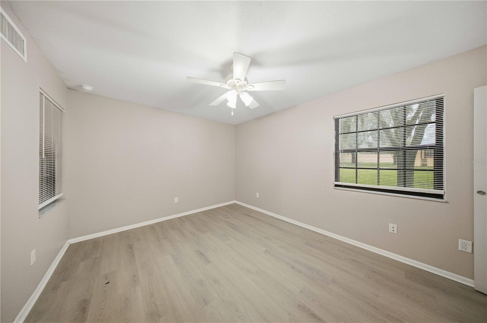 Condominium at 54 PINE TRAK #102F, OCALA, photo 9 of 23