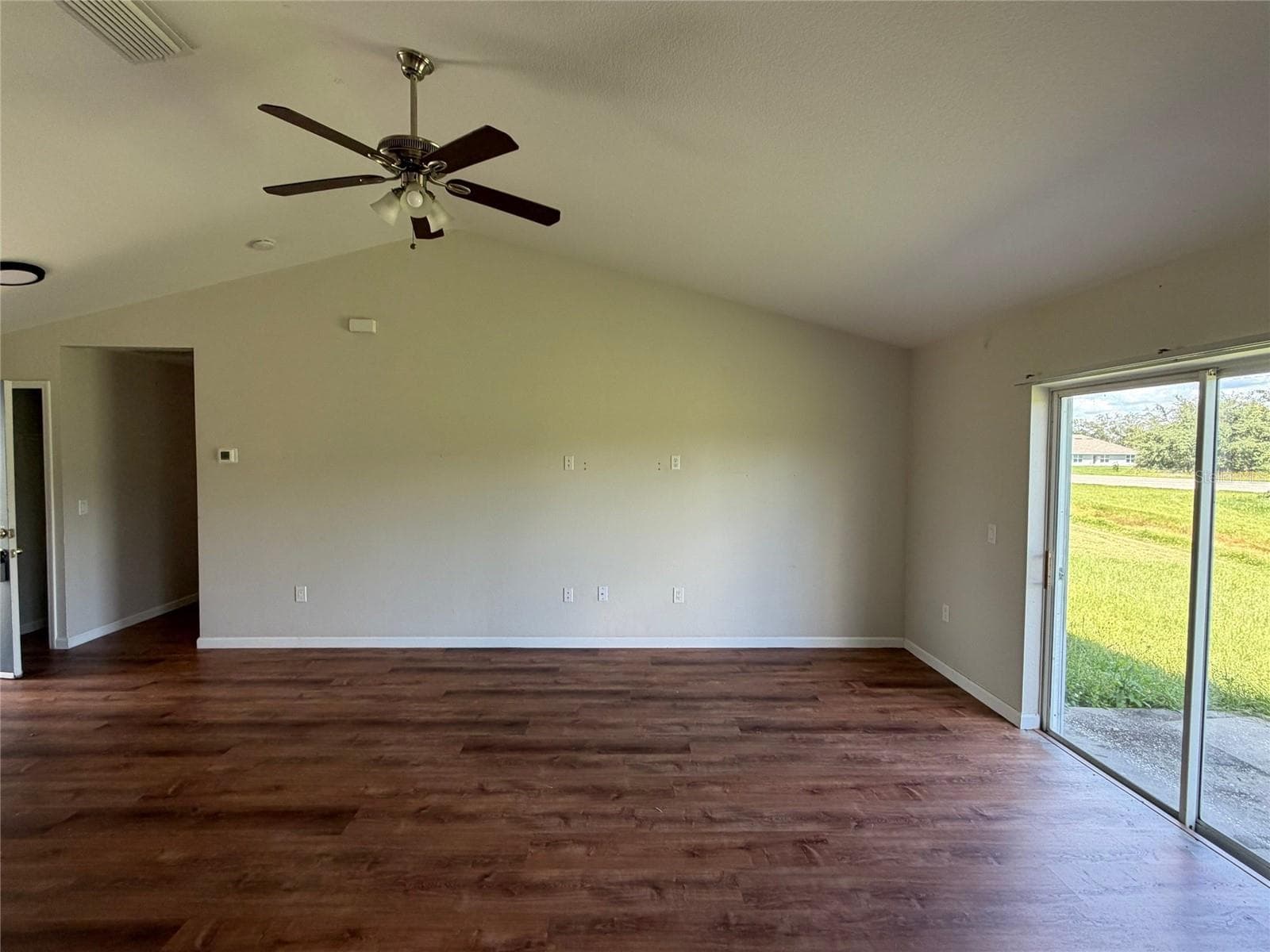 Living Room - 231 GROUPER CT, POINCIANA