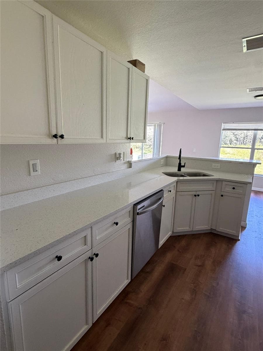 Kitchen - 231 GROUPER CT, POINCIANA