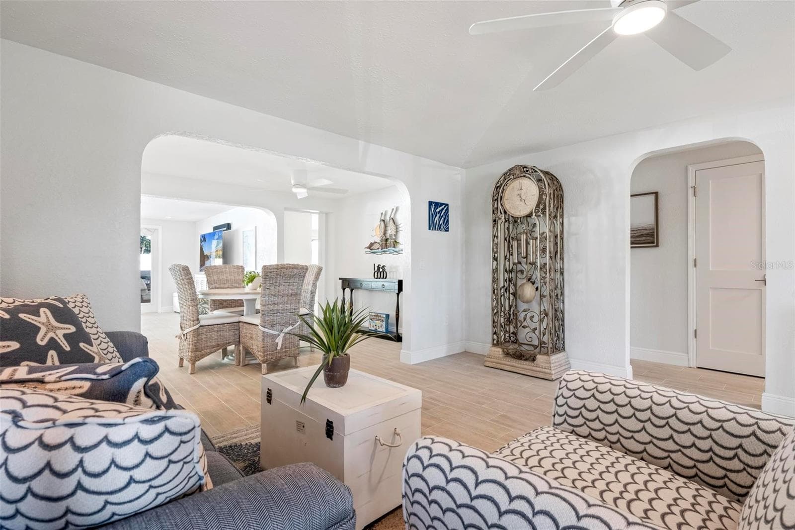 Second seating area and access to the primary bedroom - 504 69TH ST, HOLMES BEACH