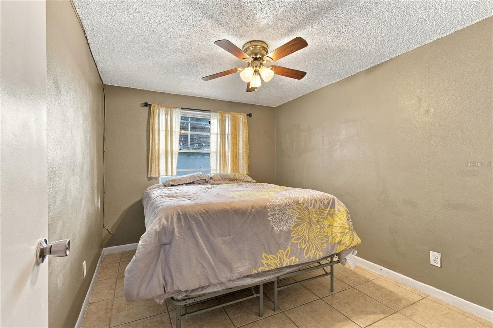 Single Family Residence at 10118 WHEATLEY HILLS CT, TAMPA, photo 34 of 82