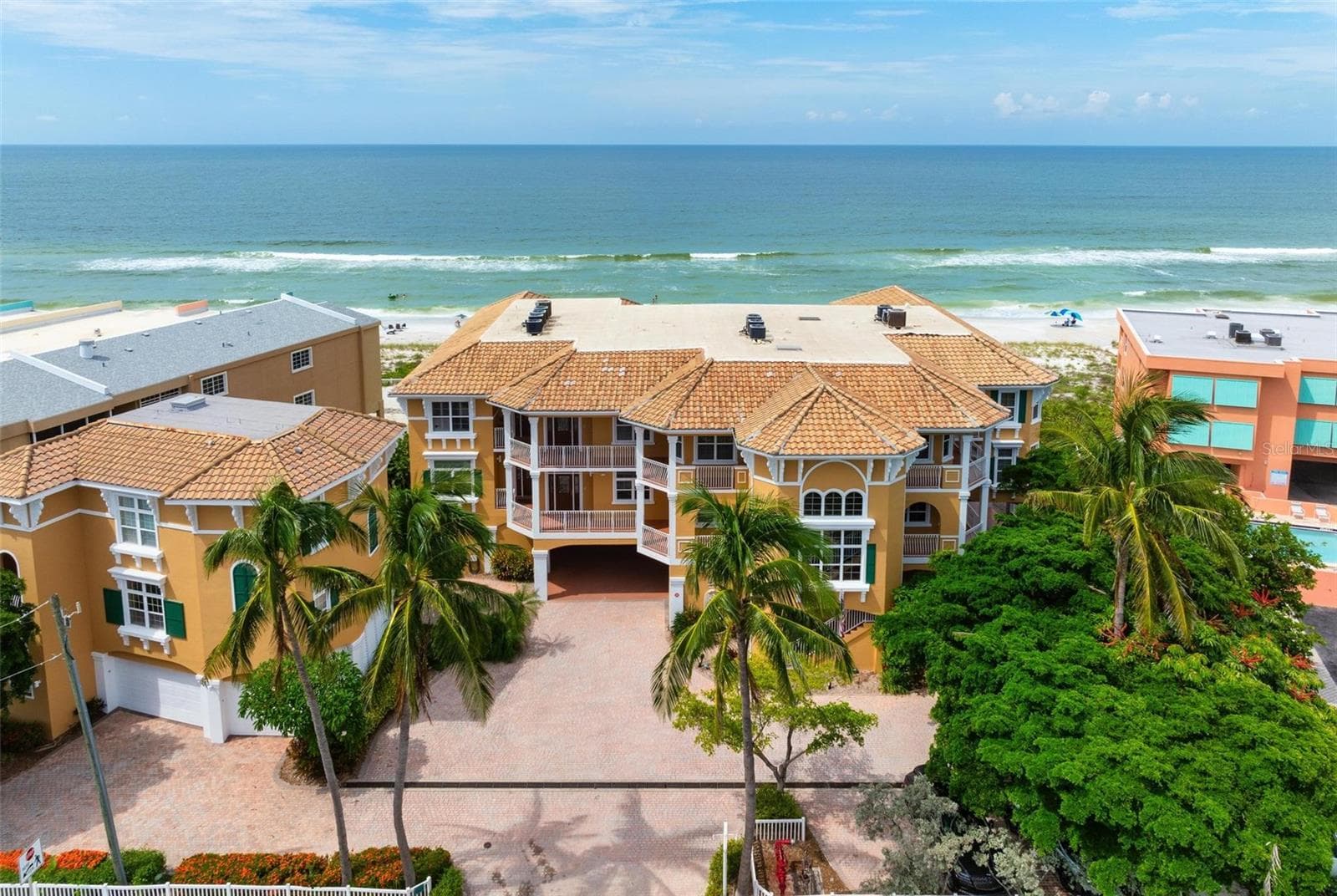 Marbella Beachfront Community Villa's - 1900 GULF DR N #1, BRADENTON BEACH