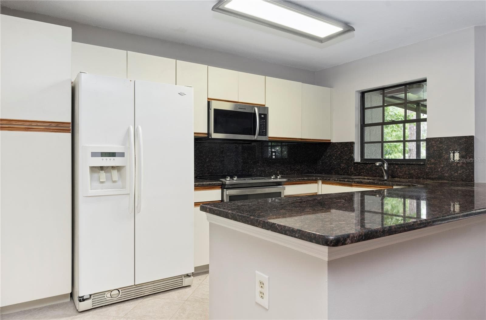 Townhouse at 1210 HOUNDS RUN, SAFETY HARBOR, photo 10 of 38