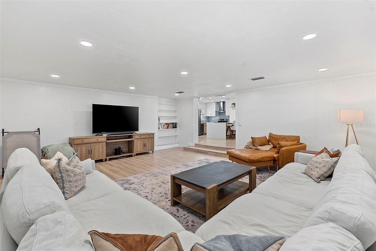 Single Family Residence at 808 DENSMORE DR, WINTER PARK, photo 8 of 26