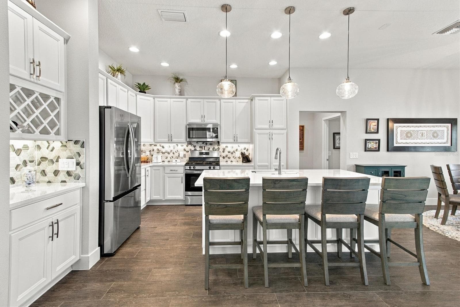 Single Family Residence at 521 KAOLIN PATH, THE VILLAGES, photo 14 of 43